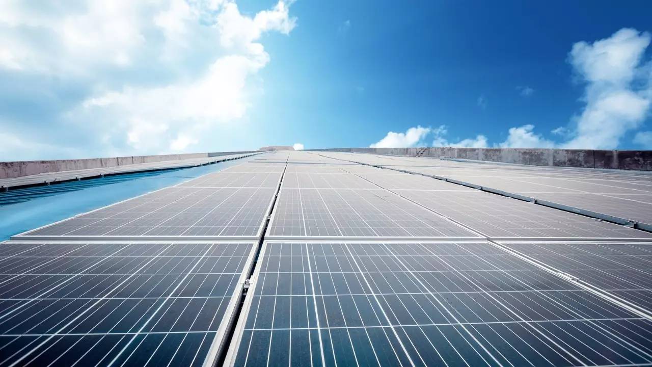 青海工厂屋顶光伏发电项目的解决方案